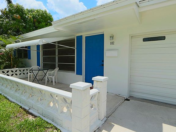 2nd image of 802 Ocean Dr