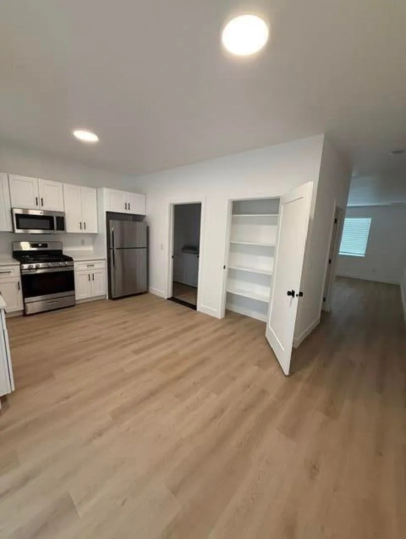 Brand New Townhome! Great price!! — Photo 4