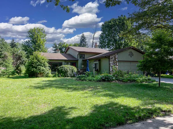 636 E Sylvan Ave, Appleton, WI 54915