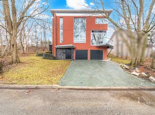 186 Wyndham St, Mississauga, ON L5M1N5