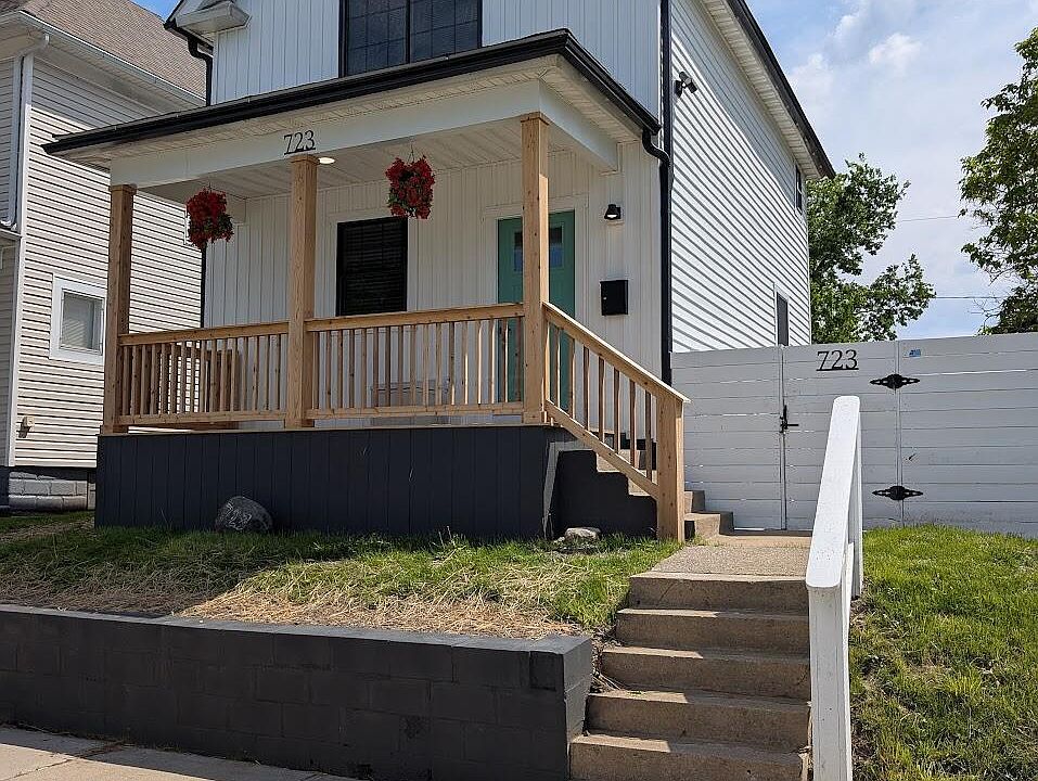 1st image of 723 Stewart Ave