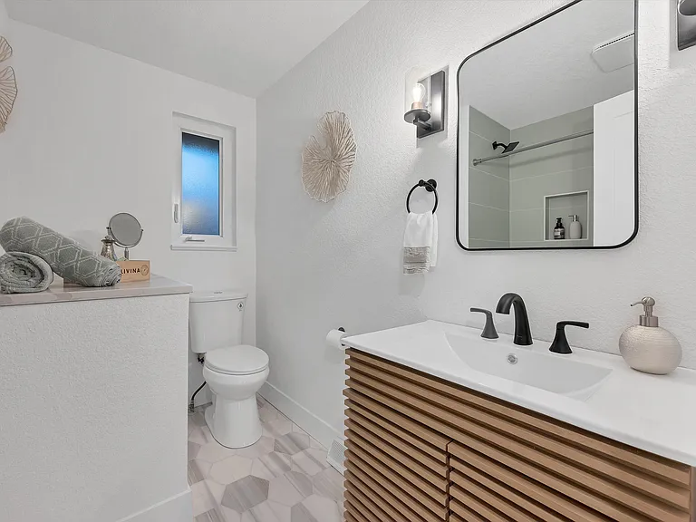 10698 W 26th Ave — Photo 18