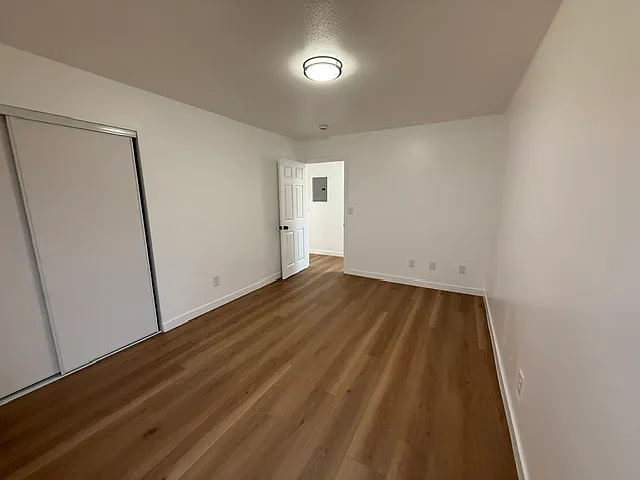 8718 S Main St — Photo 12
