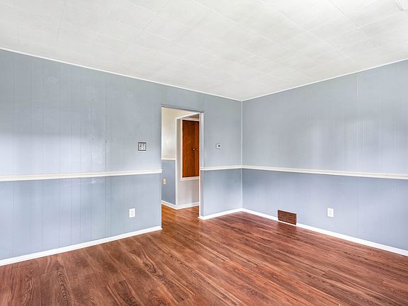 3rd image of 43 Lindsay Rd