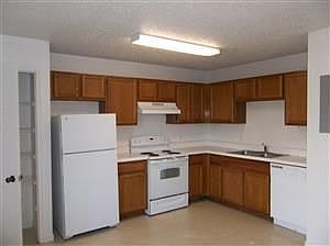 3rd image of 9388 Triangle Dr