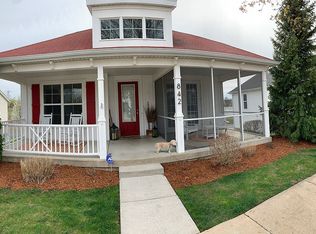 842 Cobblestone Way Dr SE, Byron Center, MI 49315