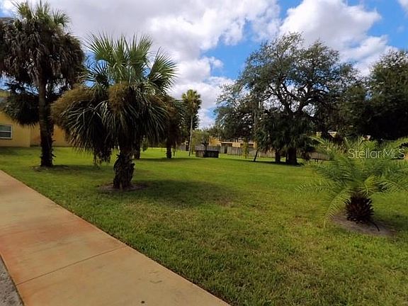 2nd image of 2882 Somerset Park Dr #2882