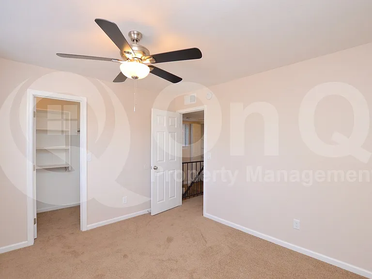1418 E Knoll Cir #3 — Photo 7