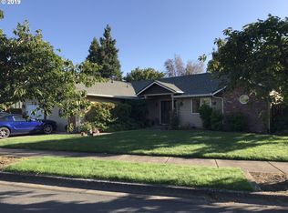 3092 Arrowhead St, Eugene, OR 97404