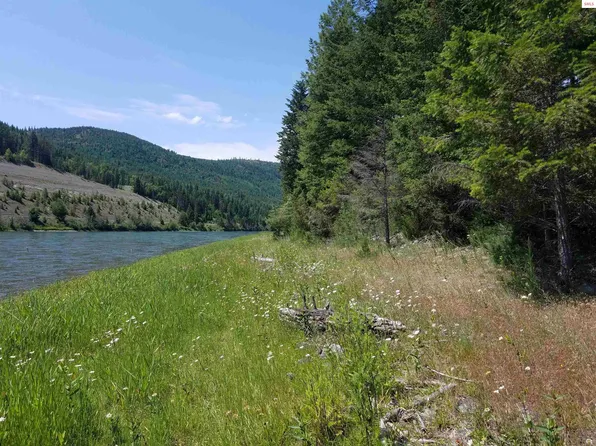 352 Estate Dr, Troy, MT 59935