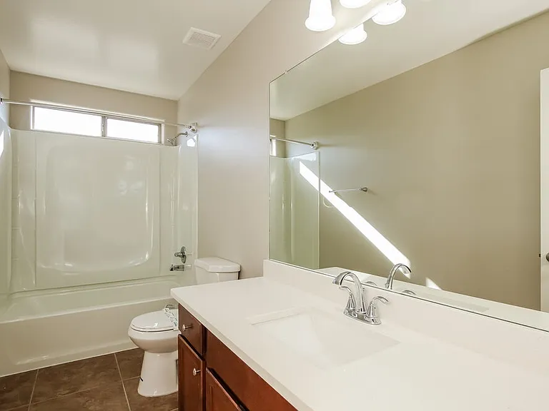 12121 W Avenida Del Rey — Photo 15