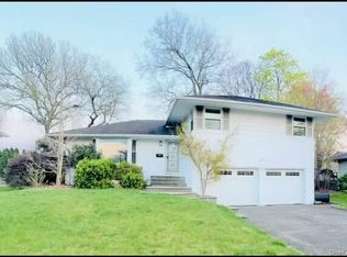50 Briar Ln, Jericho, NY 11753