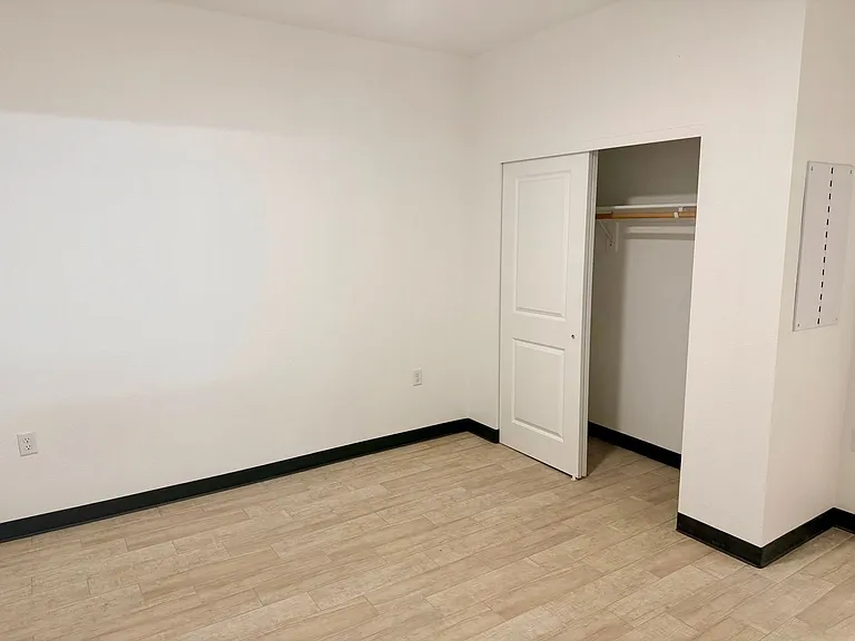 1134 S Palm Ave — Photo 34
