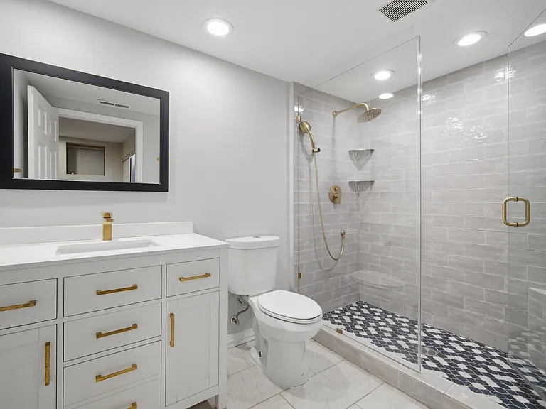 626 W Buckingham Pl #1E — Photo 17