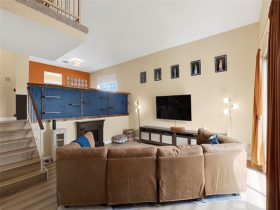 2nd image of 10030 Owensmouth Ave Unit 25