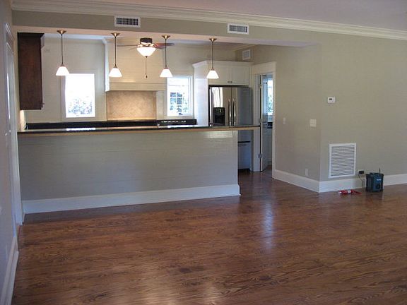 4th image of 1904 1st Ave