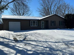 334 Maple Ave, Nevada, IA 50201