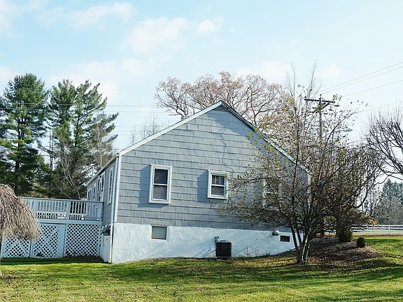 2nd image of 429 Holt Ln