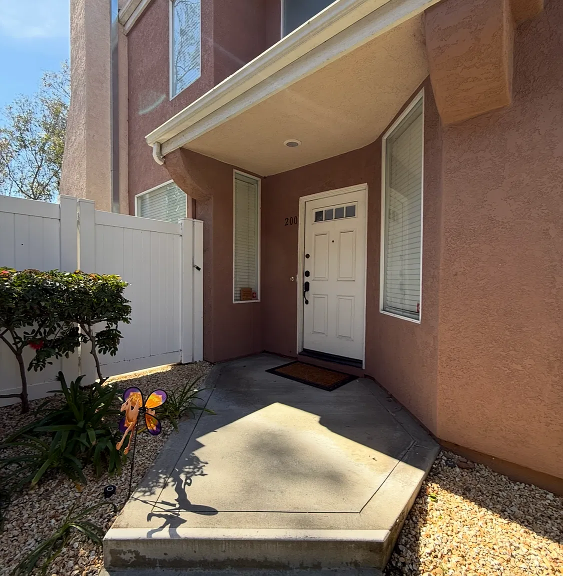3 bed, 1570 sqft, $3,650 — Photo 4