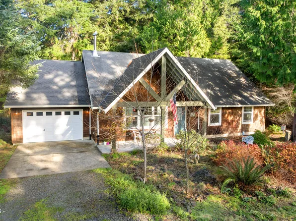 1251 Timberlake Dr, Rockaway Beach, OR 97136