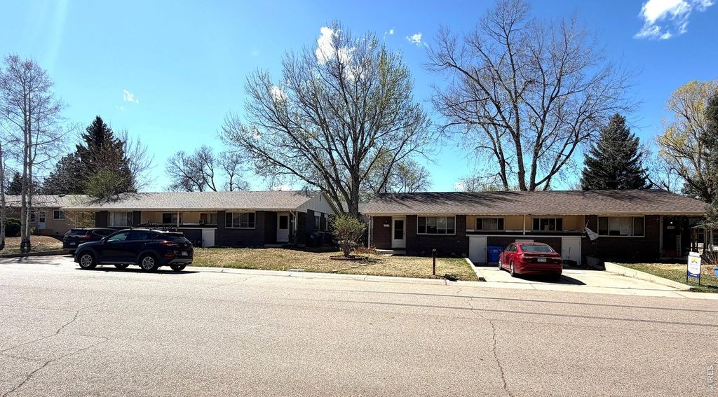 1205-1207 Cypress Dr
