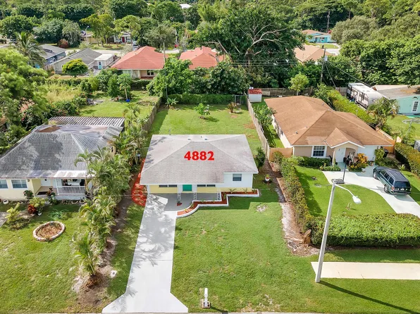 4882 Jefferson Rd, Delray Beach, FL 33445