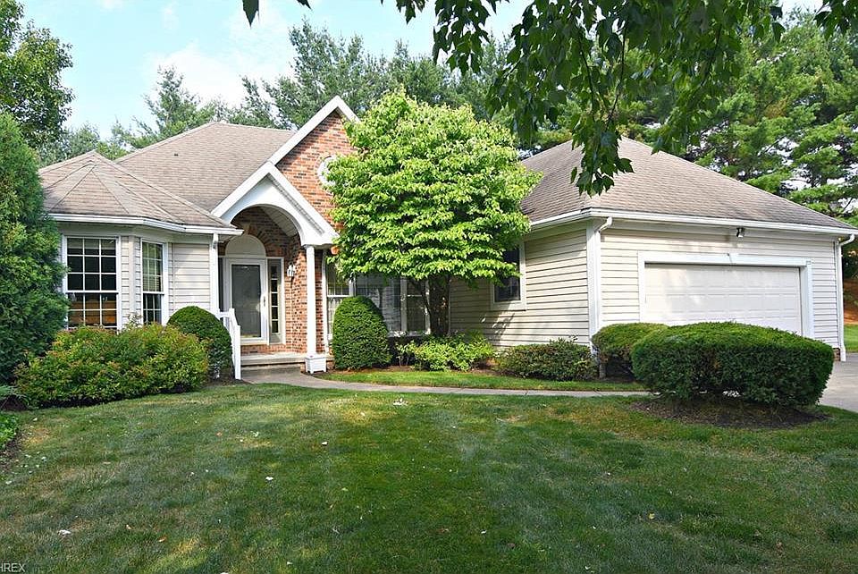 1st image of 273 Lake Pointe Dr