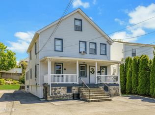 37 Gerry St, Greenwich, CT 06830