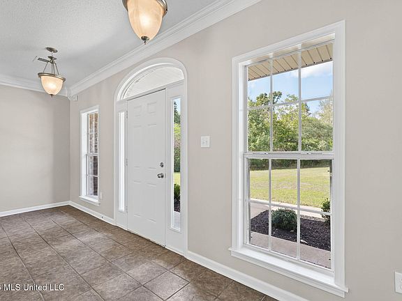 5th image of 13181 Cathy Rd