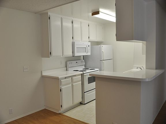 Kitchen with all appliances and good storage