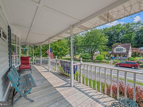 4th image of 259 Martinsburg Rd