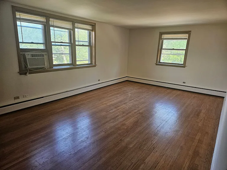 2727 Central St #2N — Photo 5