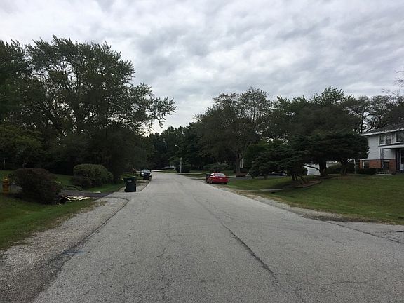 4th image of 19011 Martin Ln