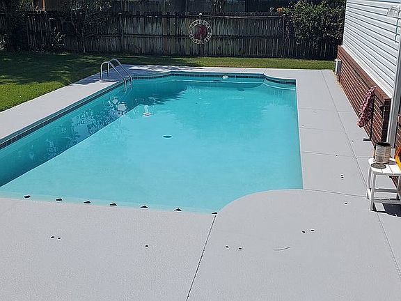 5th image of 408 Marina Pointe Dr