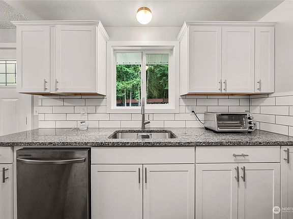 4th image of 24116 102nd Avenue Ct E