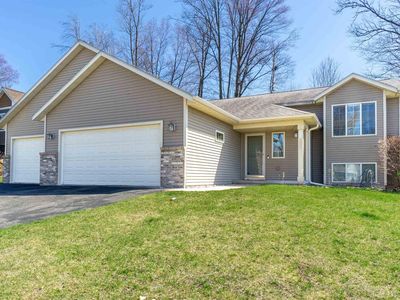 6711 CAVIN DRIVE, Wausau, WI, 54401