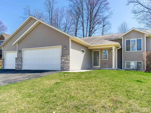 6711 CAVIN DRIVE, Wausau, WI 54401
