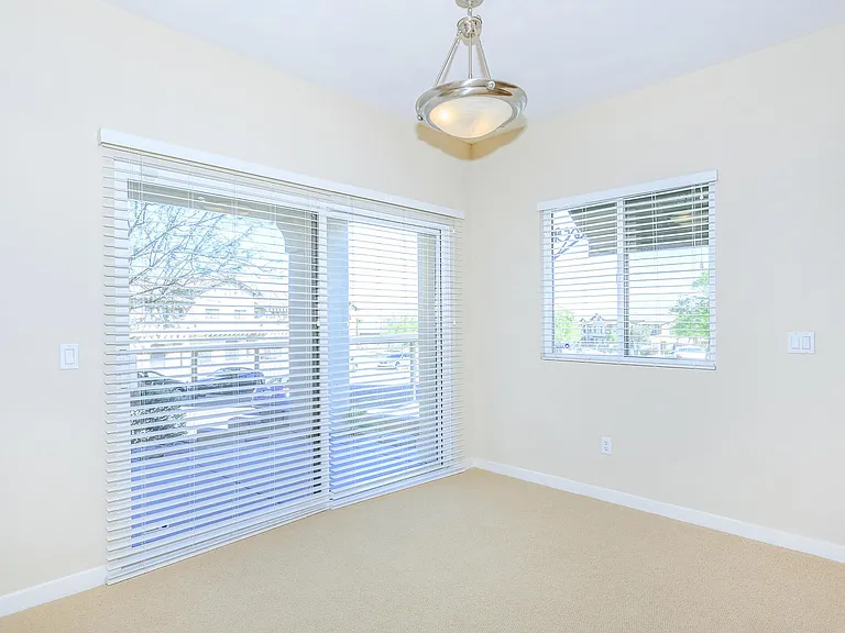 Vineyards at Palm Desert Apartment Homes — Photo 101