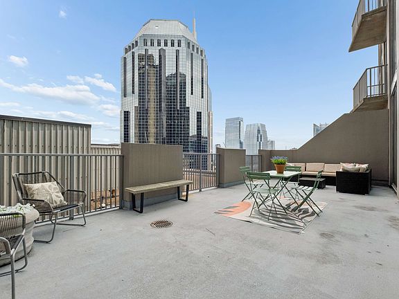 2nd image of 415 Church St APT 1013