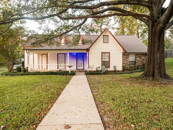 2010 W Oak St, El Dorado, AR 71730