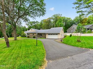 887 Morgan Avenue, Niskayuna, NY 12309