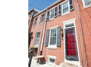 135 Monroe St, Philadelphia, PA 19147