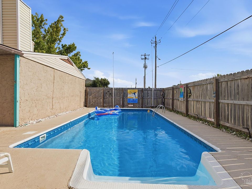 1st image of 3255 Fernwood Dr
