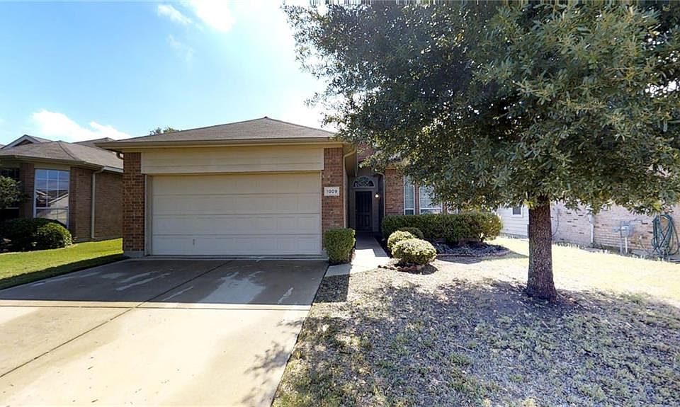 1st image of 1009 Fairweather Dr