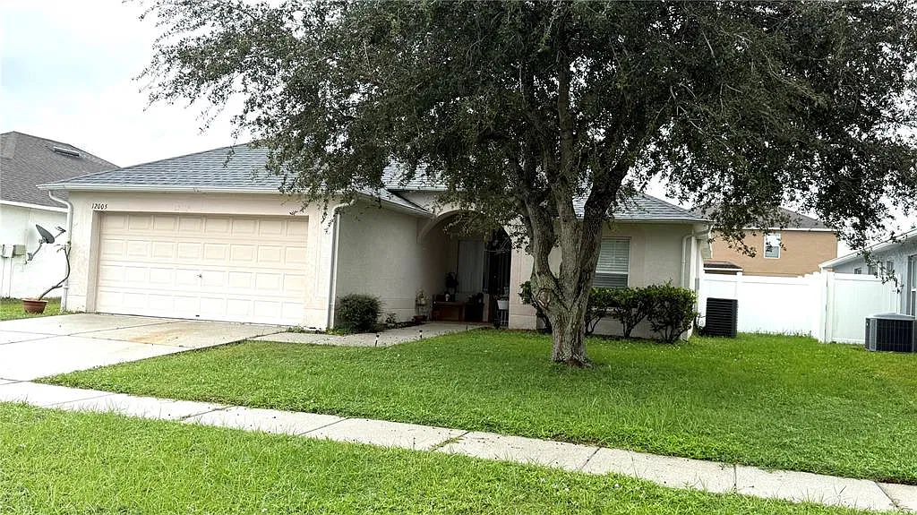 4 bed, 2.0 bath, 1544 sqft, $2,100 — Photo 3