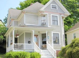 (Undisclosed Address), New London, CT 06320