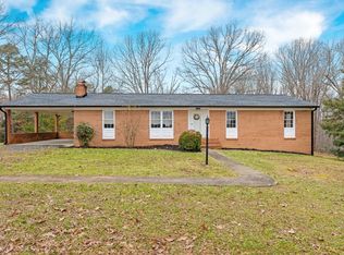 9108 Wheelers Spring Rd, Appomattox, VA 24522
