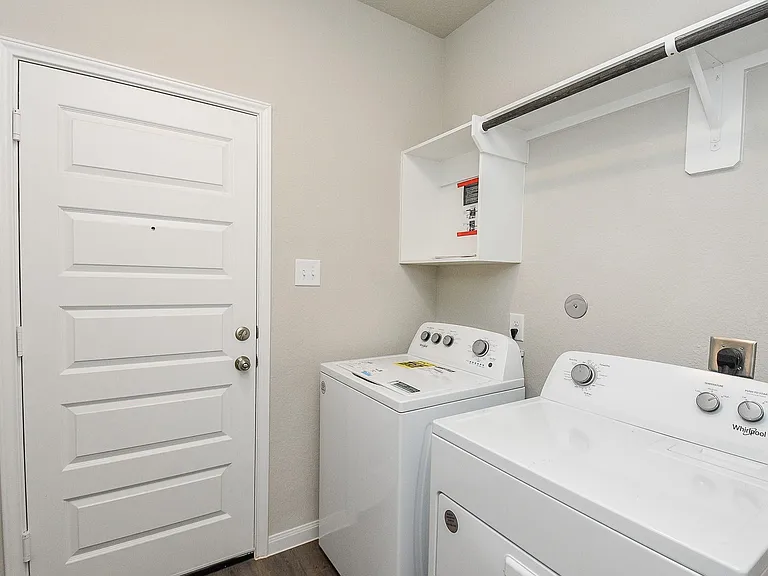 14042 Chinook Dr — Photo 31