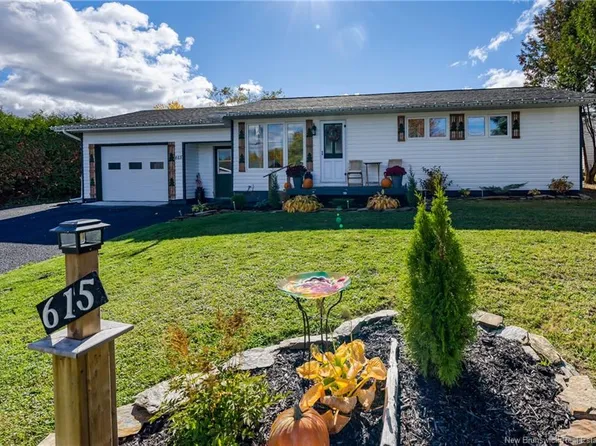 615 5th Ave, Grand Falls, NB E3Z 1A1