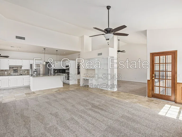 8495 S Maple Ave — Photo 12